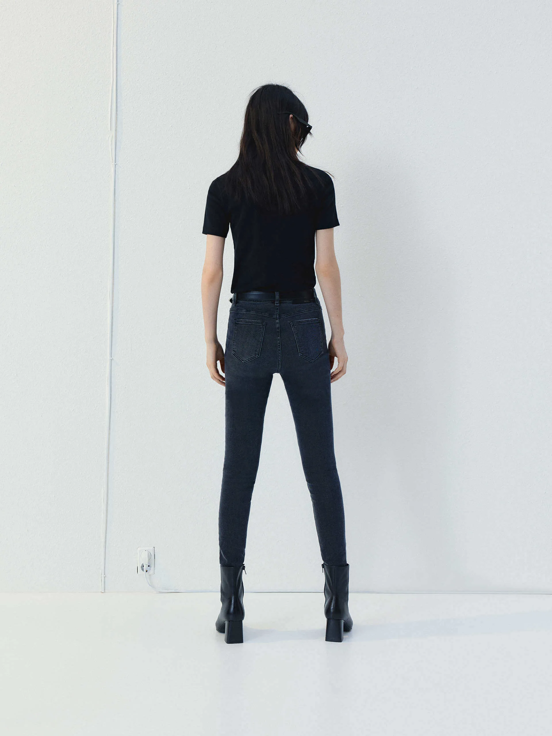 Skinny Raw Details Jeans